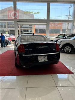 کرایسلەر 300